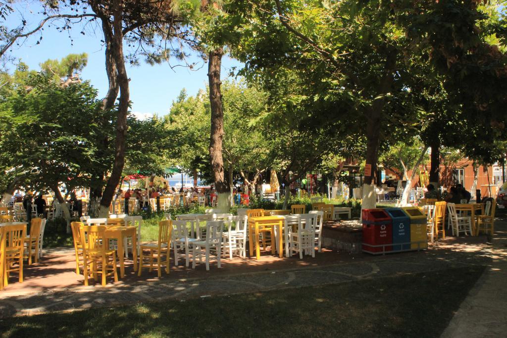 Efharisto Hotel Bozcaada Bagian luar foto