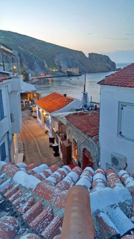 Efharisto Hotel Bozcaada Bagian luar foto